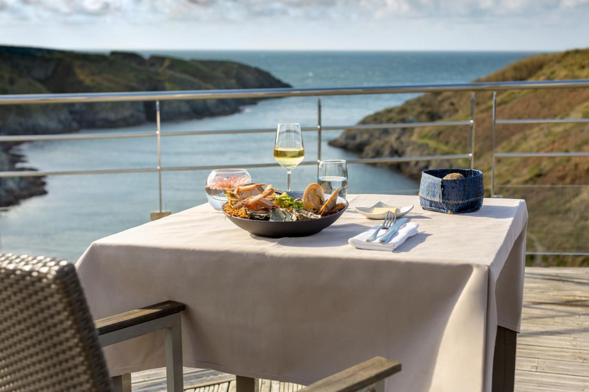 Castel Clara Thalasso & Spa Bangor Екстериор снимка